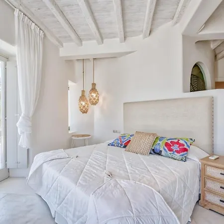 Mykonos On The Rocks Villa *